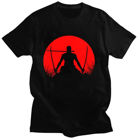 DØSIS camiseta negra Roronoa Zoro sol rojo – One Piece minimalista