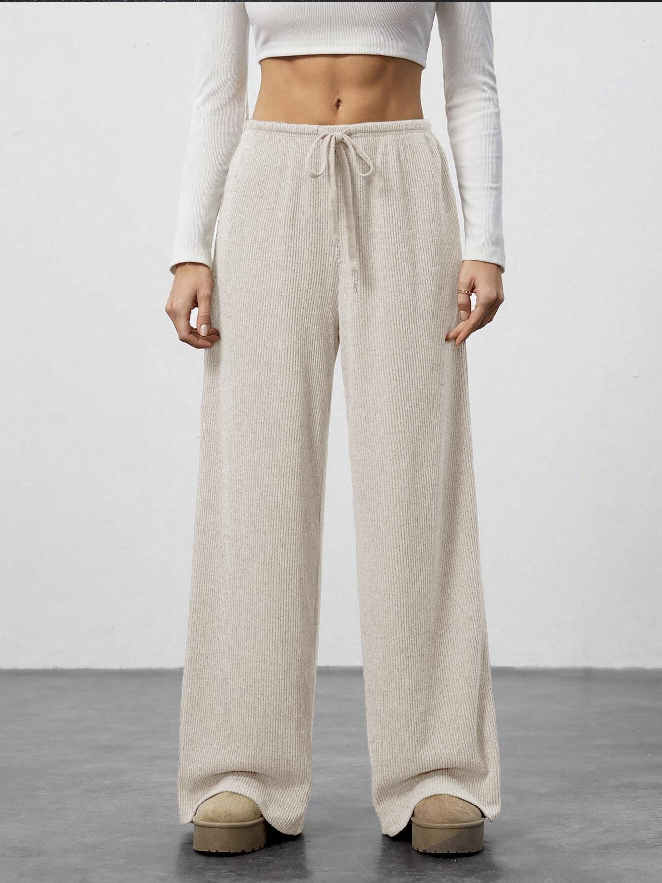 Pantalón Ribbed Flow: Confort Estructural